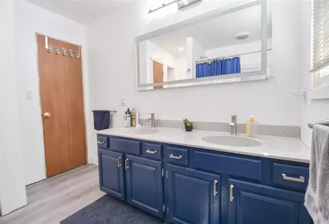 Bath - 536 Schaeffer, Coldwater, MI 49036 photo 1 of 4