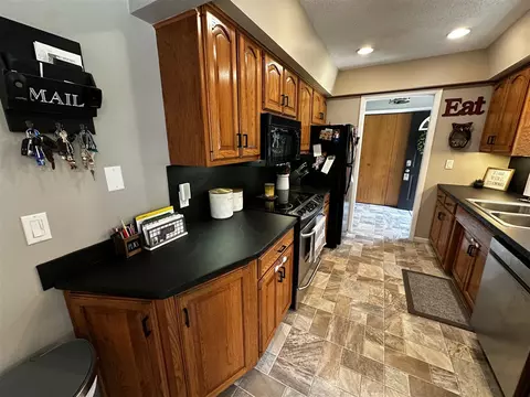 Kitchen - 536 Schaeffer, Coldwater, MI 49036 photo 2 of 3