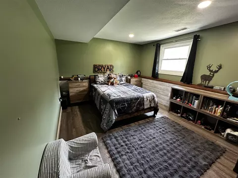 Bedroom - 536 Schaeffer, Coldwater, MI 49036 photo 8 of 10