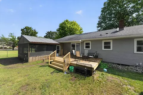 Exterior - 4940 Wanda, Jackson, MI 49201 photo 10 of 12