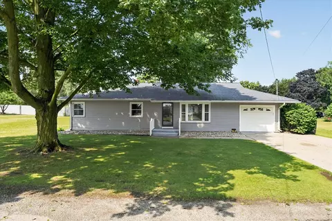 Exterior - 4940 Wanda, Jackson, MI 49201 photo 4 of 12