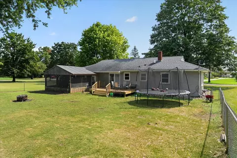 Exterior - 4940 Wanda, Jackson, MI 49201 photo 9 of 12
