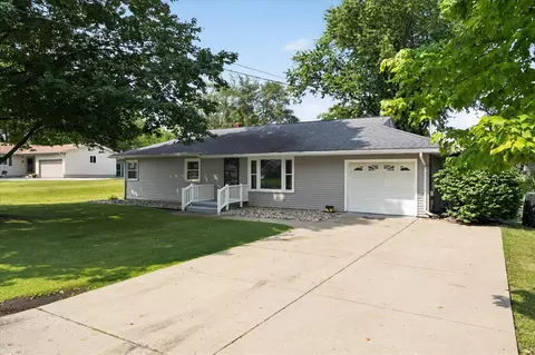 Exterior - 4940 Wanda, Jackson, MI 49201 photo 5 of 12