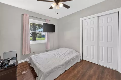 Bedroom - 4940 Wanda, Jackson, MI 49201 photo 5 of 8