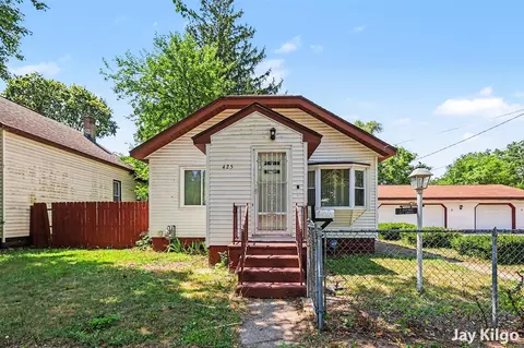 425 Langley, Muskegon, MI 49442