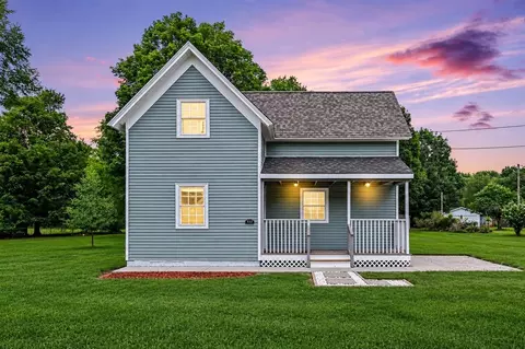 533 W Main, Hartford, MI 49057