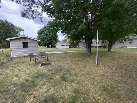 Exterior - 1551 E Pine Hl, White Cloud, MI 49349 photo 5 of 9