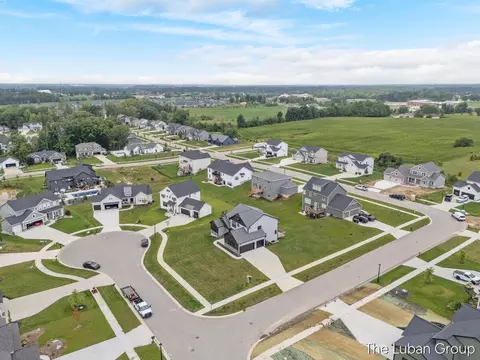 View/Area - 3338 Eagle Peak, Jenison, MI 49428 photo 4 of 5