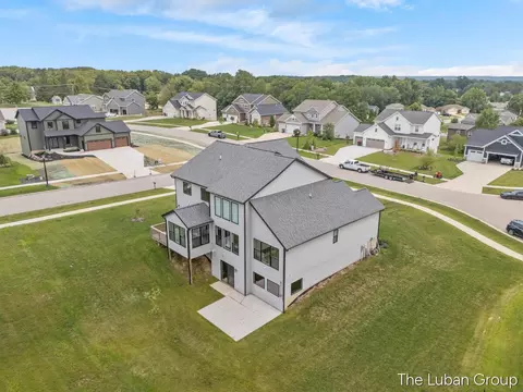 View/Area - 3338 Eagle Peak, Jenison, MI 49428 photo 2 of 5