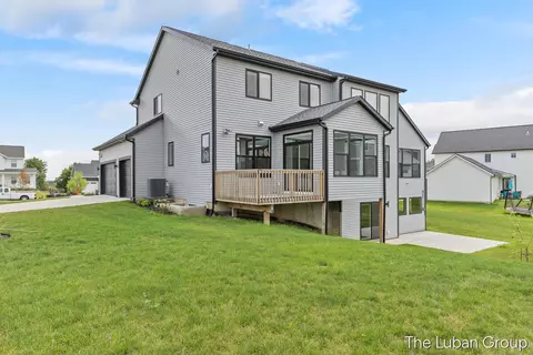 Exterior - 3338 Eagle Peak, Jenison, MI 49428 photo 3 of 7