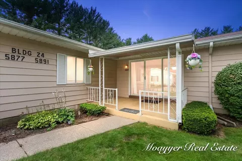 5891 Leisure S, Grand Rapids, MI 49548