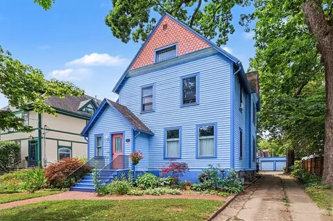 447 Stuart, Kalamazoo, MI 49007