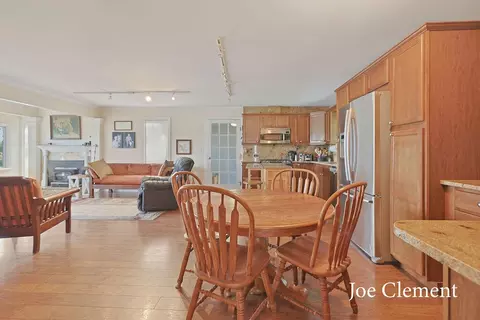 Kitchen - 5708 E 52nd, Newaygo, MI 49337 photo 3 of 4