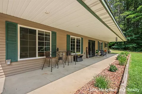 11801 19 Mile, Cedar Springs, MI 49319