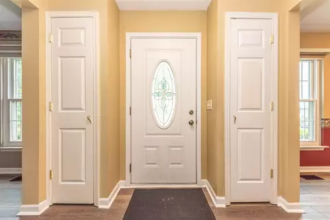 Entry Way - 6884 Ralaric, Dexter, MI 48130 photo 2 of 3