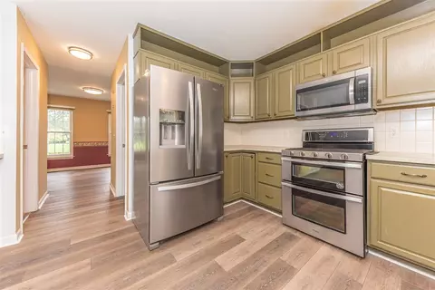 Kitchen - 6884 Ralaric, Dexter, MI 48130 photo 4 of 4