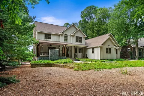 2840 Lake Breeze, Fennville, MI 49408