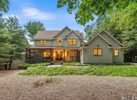 2840 Lake Breeze, Fennville, MI 49408