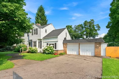 3771 Prairie, Grandville, MI 49418
