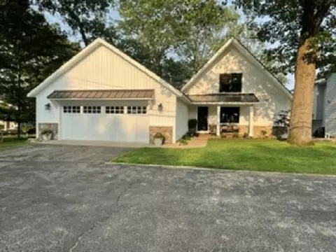 9703 Woodlawn, Portage, MI 49002
