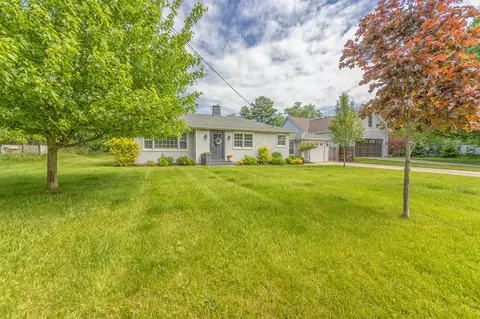 Exterior - 212 W Randolph, Douglas, MI 49406 photo 2 of 7