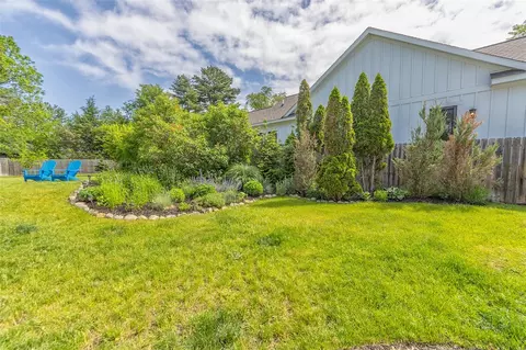 Exterior - 212 W Randolph, Douglas, MI 49406 photo 5 of 7