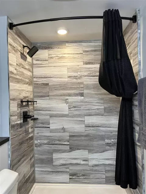 Bath - 21640 E Rdg, Update, MI 49839 photo 2 of 5