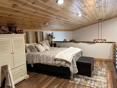 Bedroom - 21640 E Rdg, Update, MI 49839 photo 4 of 5