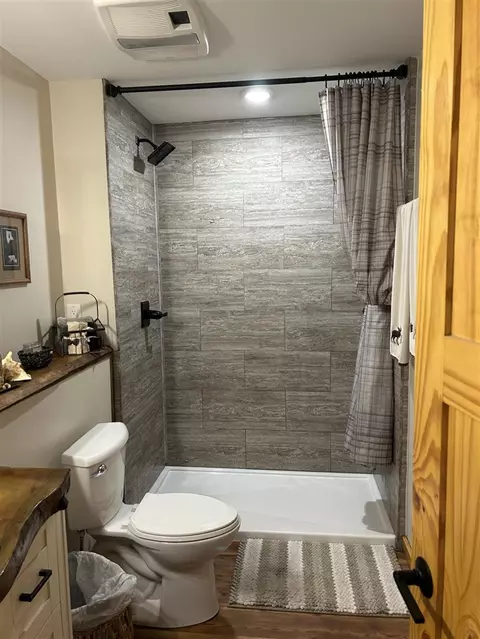 Bath - 21640 E Rdg, Update, MI 49839 photo 4 of 5