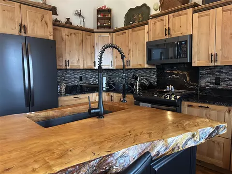 Kitchen - 21640 E Rdg, Update, MI 49839 photo 4 of 5