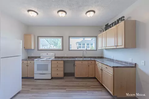Kitchen - 636 Hackett, Ionia, MI 48846 photo 1 of 2