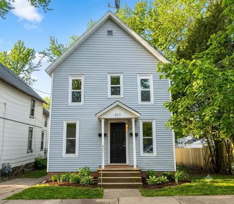 823 Mc Reynolds, Grand Rapids, MI 49504