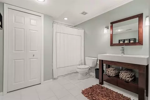 Bath - 6103 Wheatlands, Scotts, MI 49088 photo 4 of 4
