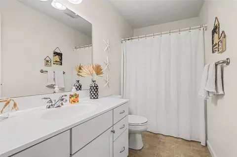 Bath - 6103 Wheatlands, Scotts, MI 49088 photo 3 of 4