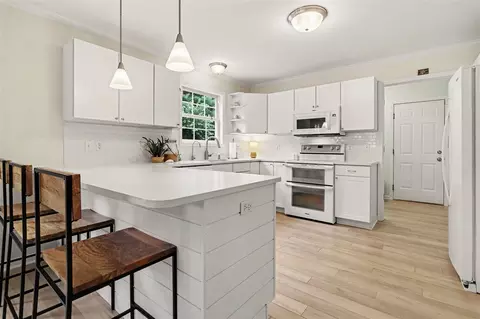 Kitchen - 6103 Wheatlands, Scotts, MI 49088 photo 1 of 3