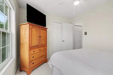 Bedroom - 6103 Wheatlands, Scotts, MI 49088 photo 6 of 9