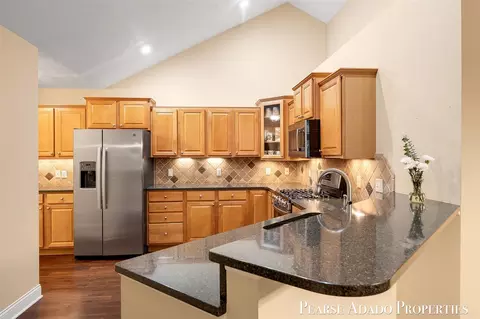 Kitchen - 1033 Bridge Crst, Ada, MI 49301 photo 1 of 5