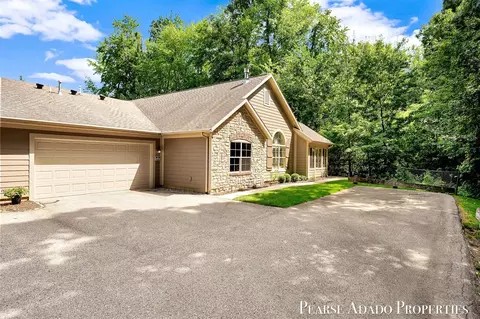 Exterior - 1033 Bridge Crst, Ada, MI 49301 photo 5 of 8