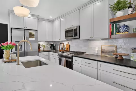 Kitchen - 415 Richard, Spring Arbor, MI 49283 photo 6 of 11