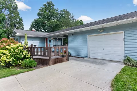Exterior - 415 Richard, Spring Arbor, MI 49283 photo 3 of 14