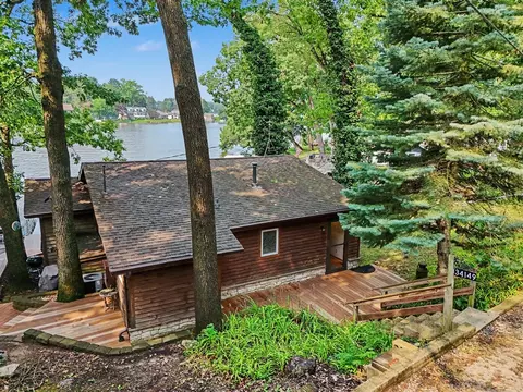 34149 Hillside, Paw Paw, MI 49079