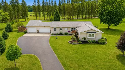 4144 13 Mile, Rockford, MI 49341