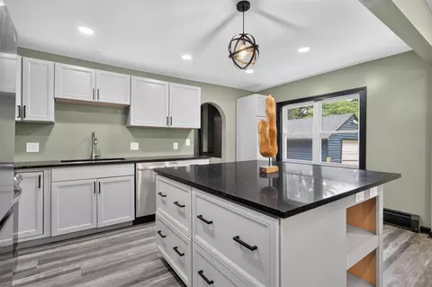 Kitchen - 5006 S Jackson, Jackson, MI 49201 photo 1 of 5