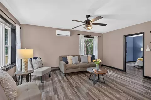 Living - 5006 S Jackson, Jackson, MI 49201 photo 1 of 4