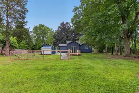 Exterior - 5006 S Jackson, Jackson, MI 49201 photo 5 of 12