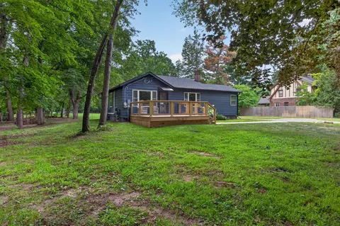 Exterior - 5006 S Jackson, Jackson, MI 49201 photo 8 of 12