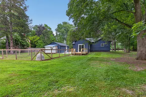 Exterior - 5006 S Jackson, Jackson, MI 49201 photo 6 of 12
