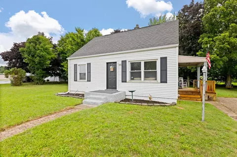 Exterior - 515 E Russell, Tecumseh, MI 49286 photo 2 of 6