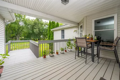 Exterior - 5324 Becht, Coloma, MI 49038 photo 4 of 7