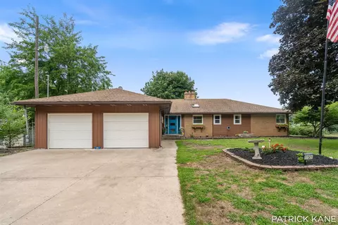 11501 S West County Line, Greenville, MI 48838